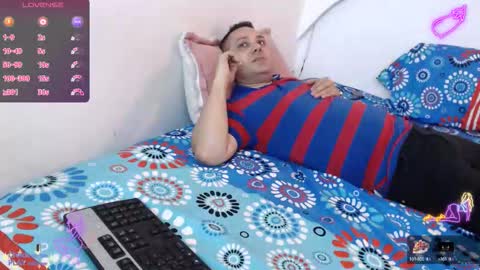Snapshot of juanjo_hot03 chatting on 20, 10, 2025 juanjo_hot03 online show from 20, 10, 2025
