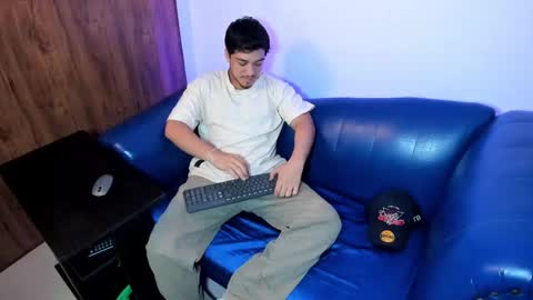 Snapshot of juanmechanic chatting on 12, 11, 2025 JUAN online show from 12, 11, 2025