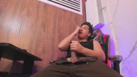 Snapshot of juanmechanic chatting on 14, 11, 2025 JUAN online show from 14, 11, 2025