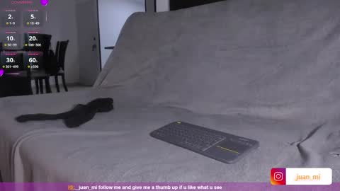 Snapshot of juanmiiss chatting on 8, 10, 2025 Juan Miguel online show from 8, 10, 2025