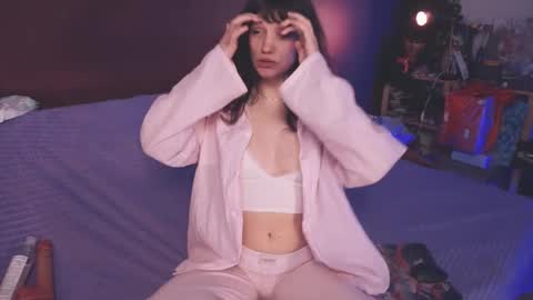 Arina online show from 28, 1, 2025