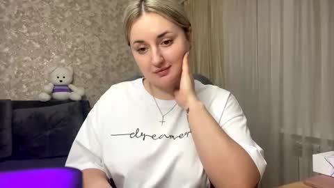 Snapshot of judevalenti chatting on 14, 10, 2025 JudeValenti online show from 14, 10, 2025