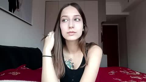 Hi Im Mia 18 years old online show from 25, 9, 2025