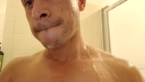 Snapshot of jugg2 chatting on 16, 9, 2025 Jugg online show from 16, 9, 2025