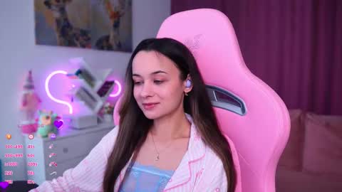 Snapshot of juicy___angel chatting on 9, 10, 2025 Angelina online show from 9, 10, 2025