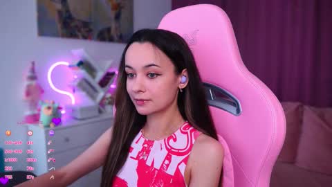 Snapshot of juicy___angel chatting on 10, 10, 2025 Angelina online show from 10, 10, 2025
