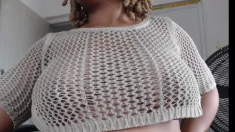 Snapshot of juicy_gold22 chatting on 25, 5, 2026 Mariagold online show from 25, 5, 2026