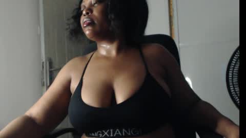 Snapshot of juicy_gold22 chatting on 3, 6, 2026 Mariagold online show from 3, 6, 2026