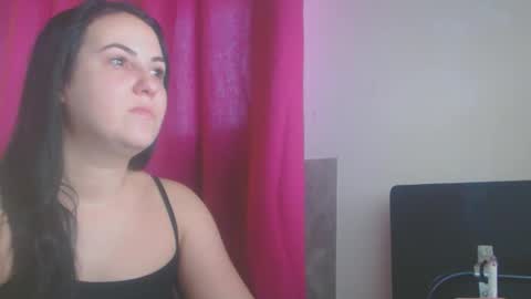 Snapshot of juicy_pussy96 chatting on 19, 12, 2025 Anne online show from 19, 12, 2025