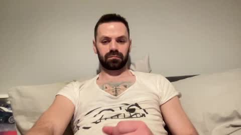 Snapshot of juicybonewar chatting on 26, 2, 2025 Daddy Tiger online show from 26, 2, 2025