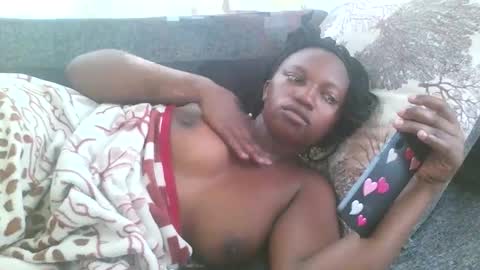 Snapshot of juicyicequeen chatting on 29, 10, 2025 juicyicequeen online show from 29, 10, 2025