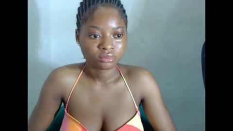 juicynpinkx online show from 24, 4, 2026