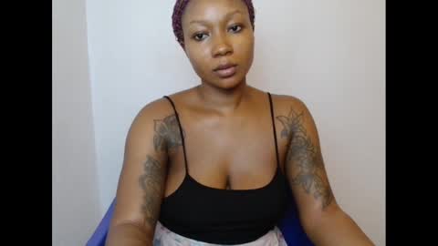 juicyxpink online show from 11, 2, 2025