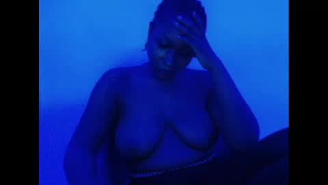 juicyxpink online show from 8, 3, 2025