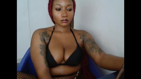 juicyxpink online show from 4, 10, 2025