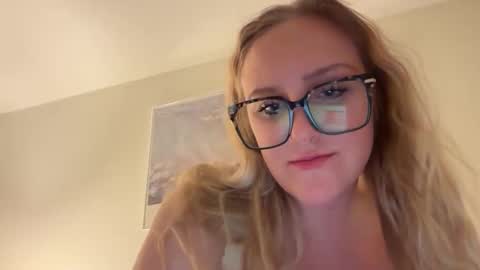 Snapshot of jujubebe000 chatting on 12, 4, 2026 Julief online show from 12, 4, 2026