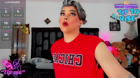 Snapshot of jujubee_lander chatting on 4, 12, 2024 Jujubee online show from 4, 12, 2024