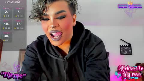 Snapshot of jujubee_lander chatting on 22, 12, 2024 Jujubee online show from 22, 12, 2024