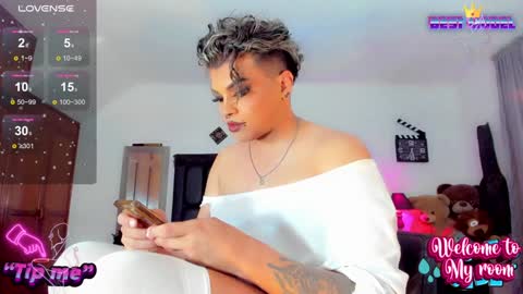 Snapshot of jujubee_lander chatting on 9, 1, 2025 Jujubee online show from 9, 1, 2025