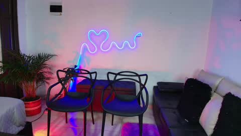 Jules and Gia online show from 23, 1, 2025