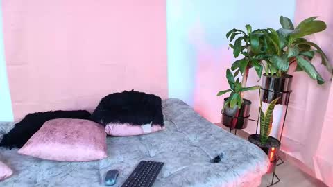 Jules and Gia online show from 30, 9, 2025