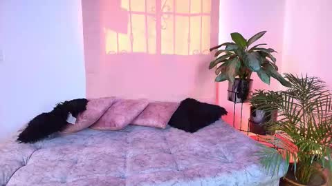 Jules and Gia online show from 9, 11, 2025