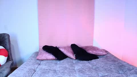 Jules and Gia online show from 24, 11, 2025