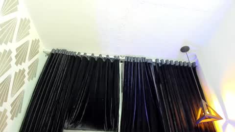 Snapshot of julescornett chatting on 28, 2, 2025 Julees online show from 28, 2, 2025