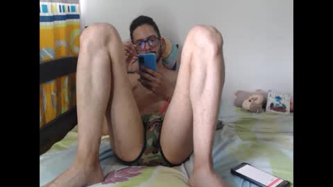 Snapshot of julfigo chatting on 24, 10, 2025 Julfigo online show from 24, 10, 2025