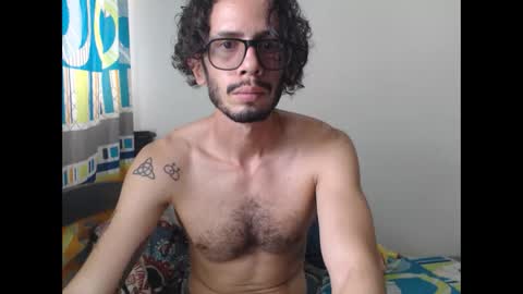 Snapshot of julfigo chatting on 12, 11, 2025 Julfigo online show from 12, 11, 2025