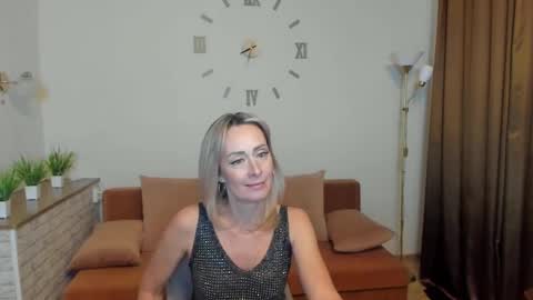 Snapshot of julia__cherry_ chatting on 9, 2, 2025 julia__cherry_ online show from 9, 2, 2025