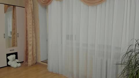 Snapshot of julia__cherry_ chatting on 1, 3, 2025 julia__cherry_ online show from 1, 3, 2025