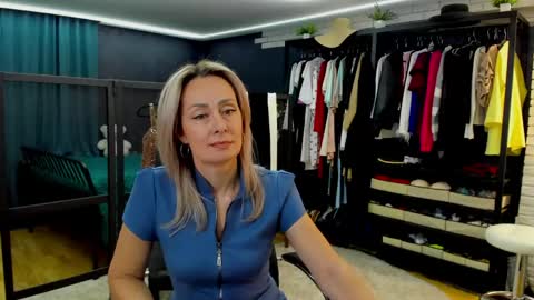 julia__cherry_ online show from 1, 5, 2026