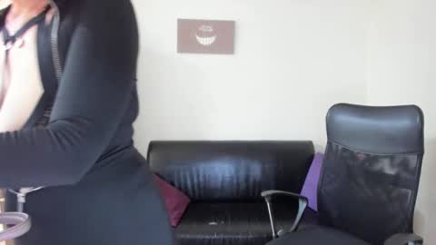 Snapshot of julia_andersone chatting on 3, 2, 2025 Julia Andersone online show from 3, 2, 2025