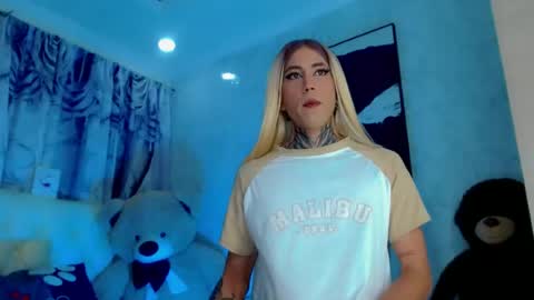 Snapshot of julia_bulette1 chatting on 14, 6, 2026 julia_bulette1 online show from 14, 6, 2026