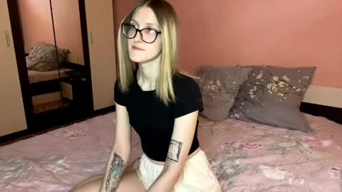 Snapshot of julia_charm chatting on 31, 5, 2026 julia_charm online show from 31, 5, 2026