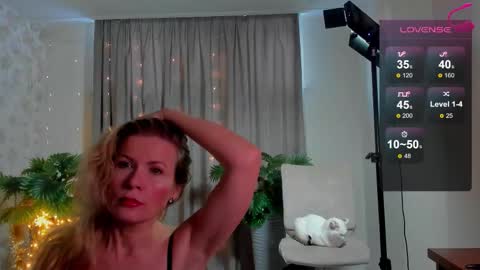 julia_giulia online show from 1, 2, 2026