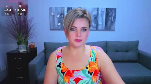 Snapshot of julia_wilsons chatting on 22, 11, 2025 Julia online show from 22, 11, 2025