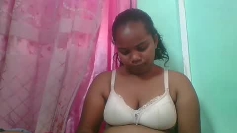 Snapshot of juliah02 chatting on 24, 1, 2025 juliah02 online show from 24, 1, 2025