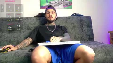 Julian independent model online show from 20, 7, 2026