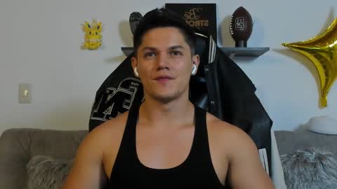 julian_wallace online show from 10, 10, 2025