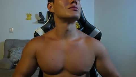 julian_wallace online show from 14, 11, 2025