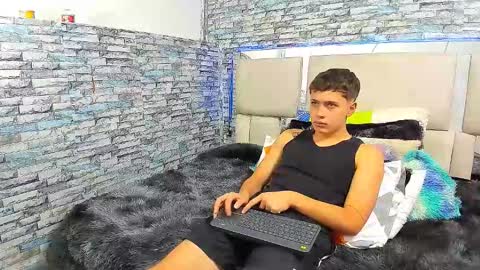 julian online show from 29, 9, 2025