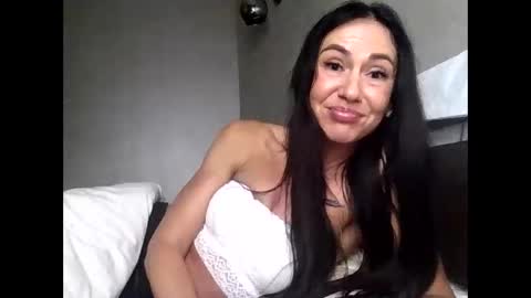 julianagold1 online show from 20, 10, 2025