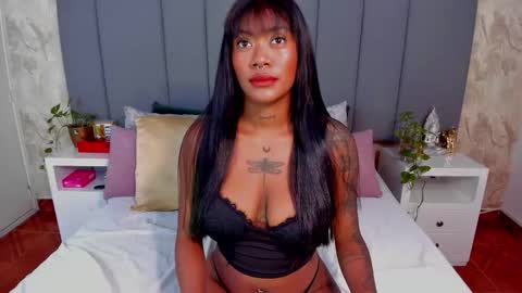 Snapshot of julianamiller chatting on 25, 9, 2025 juli online show from 25, 9, 2025