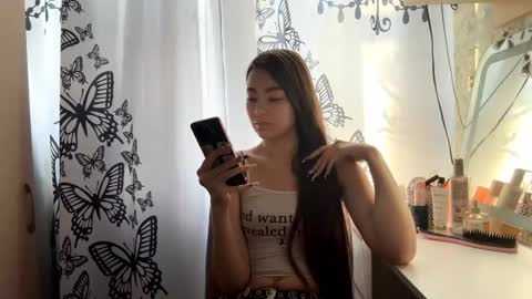 Snapshot of julianeaukamp chatting on 6, 2, 2026 Viola online show from 6, 2, 2026