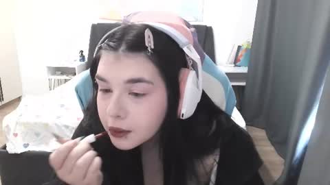 Snapshot of julianesanzo chatting on 13, 6, 2026 MIa online show from 13, 6, 2026