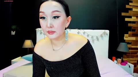 Julianna online show from 4, 2, 2025