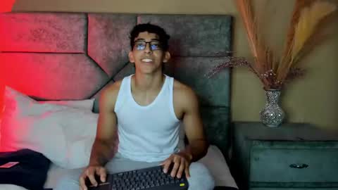 Snapshot of julianrouss chatting on 19, 6, 2026 Julian online show from 19, 6, 2026