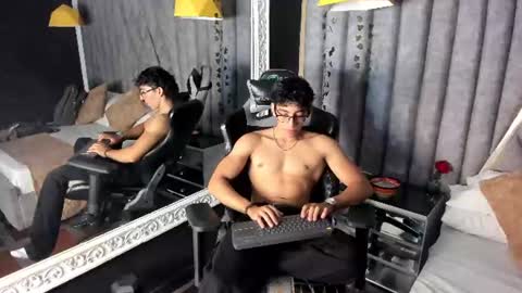 Snapshot of julianrouss chatting on 24, 7, 2026 Julian online show from 24, 7, 2026
